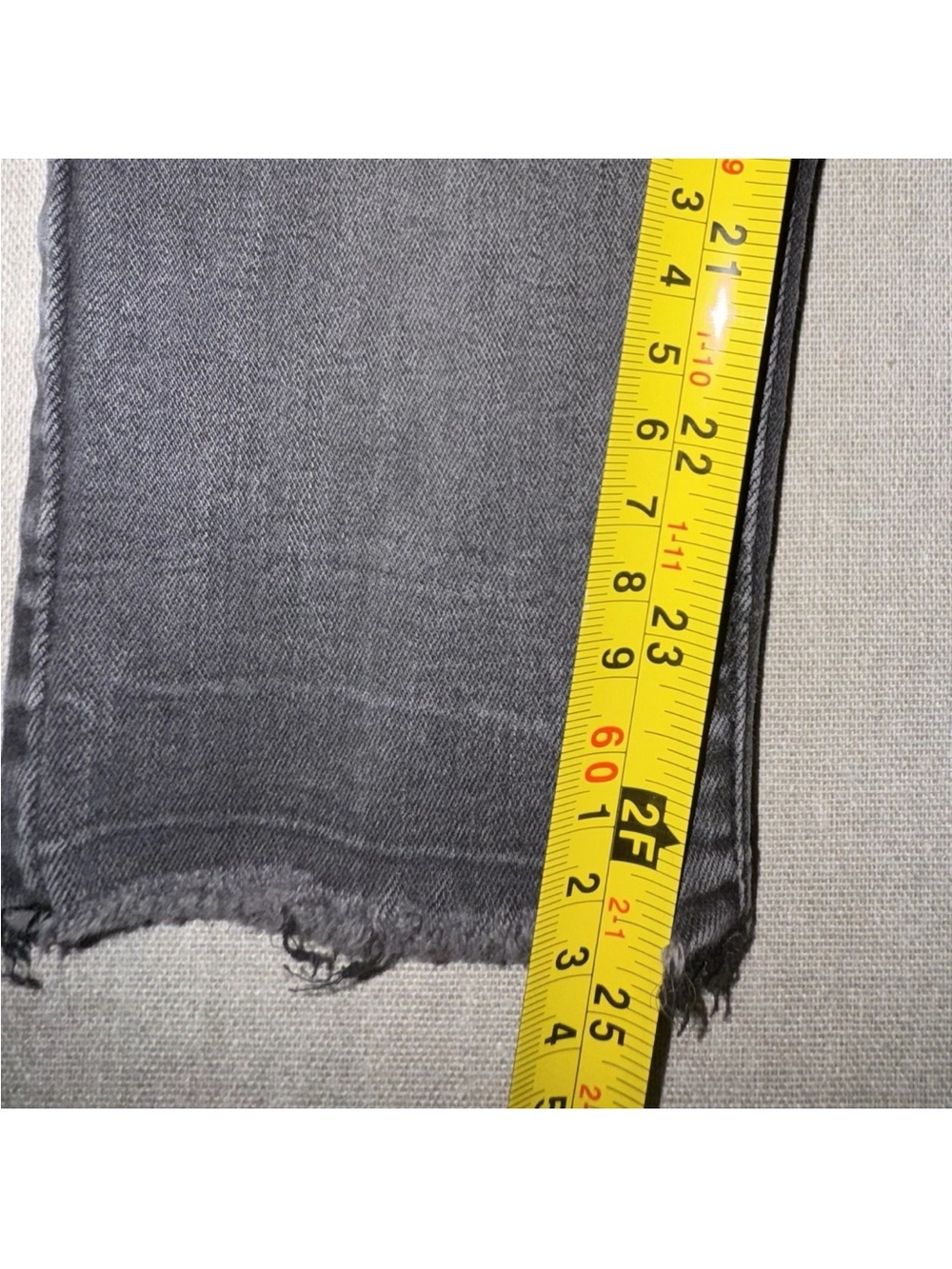 Garage Distressed Grey Skinny Women's Jeans Sz 01 - Picture 9 of 12
